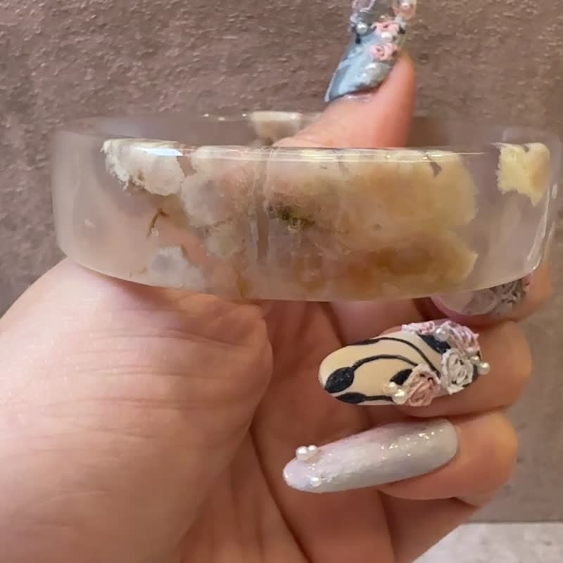 櫻花瑪瑙手鐲 瑪瑙手鐲稀有方鐲烟灰紫冰底粉色成形炸花55-56可戴 - 手鍊/手環 - 玉石 
