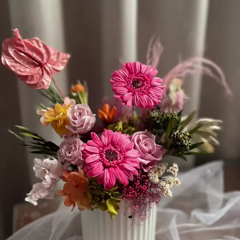 [Eternal Flower Gift] Gerbera Everlasting Table Flower/Opening Flower Gift/Promotion Flower Gift/Congratulation Flower Gift - Dried Flowers & Bouquets - Plants & Flowers Multicolor