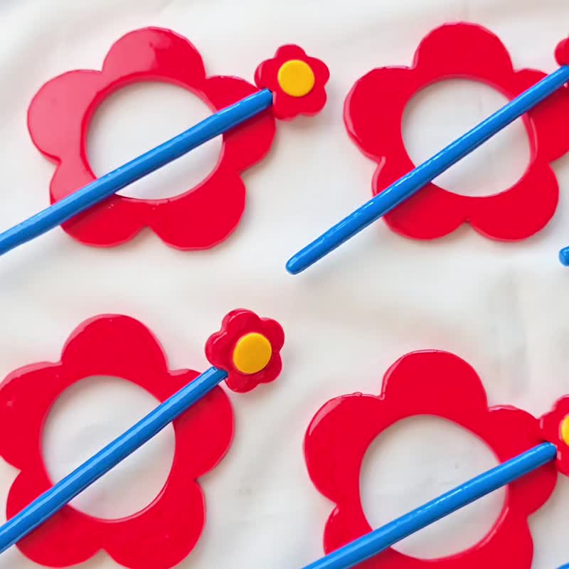 Handmade Tempura Shrimp Hair Stick – Kawaii Bun Clip with Green Onion Wand - 髮夾/髮圈 - 其他材質 