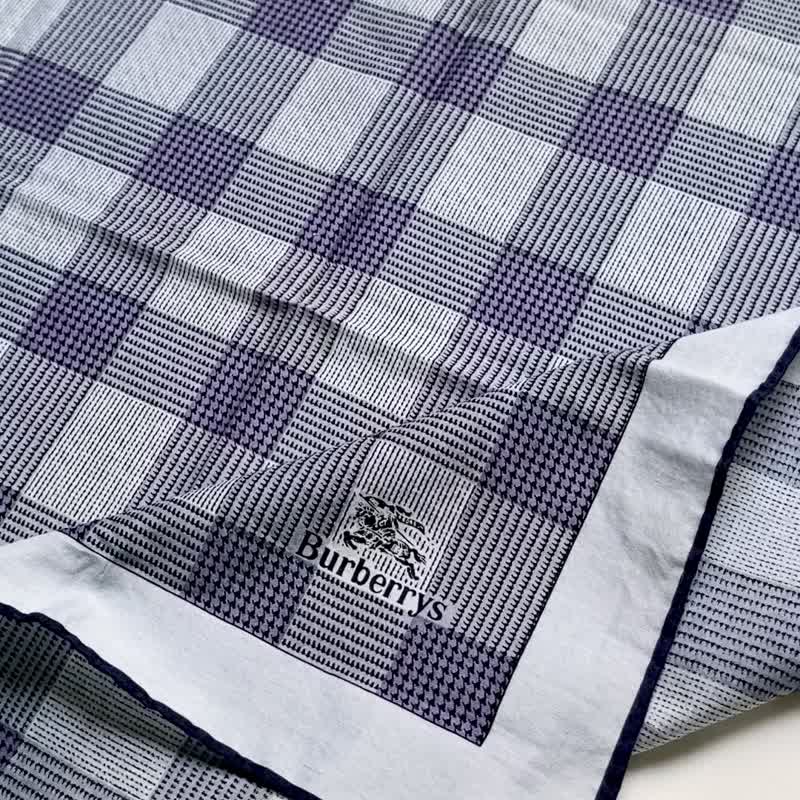 Vintage Burberrys Blue Checkered Cotton Handkerchief Pocket Square Bandana Scarf - 手帕 - 棉．麻 藍色