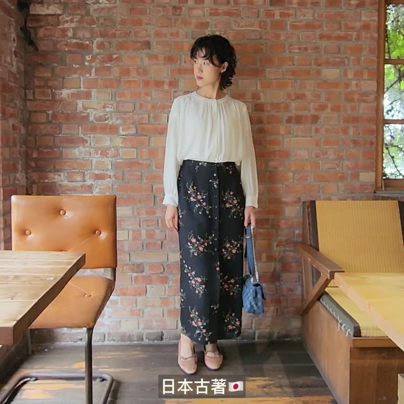 Classic off-white chiffon shirt [Japanese antique clothing] Sustainability is the most luxurious product - Women's Shirts - Polyester White