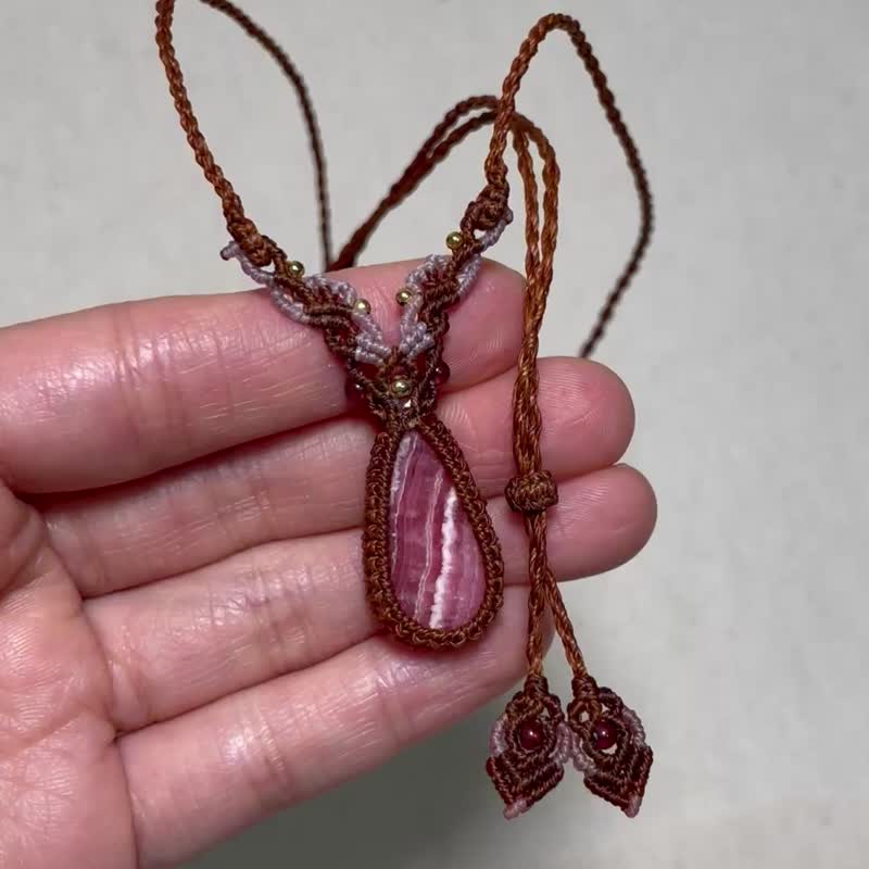 蠟線編織/紅紋石項鍊 - 項鍊 - 水晶 咖啡色