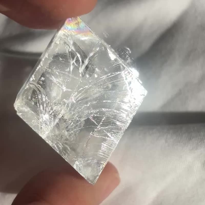 天然白方解石 冰洲石 高質全透 全天然浮生原石紋 擺設 水晶原礦 - 擺飾/家飾品 - 水晶 金色