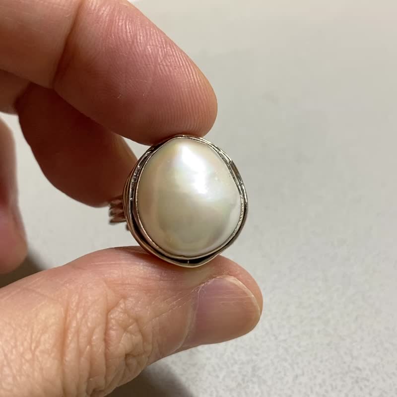 Natural pearl ring handmade in Nepal 925 sterling silver - แหวนทั่วไป - ไข่มุก 