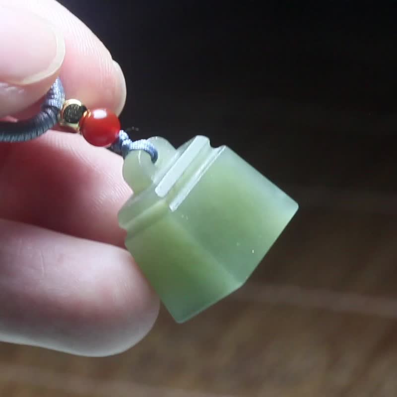 【玉鎖】吊墜/事事如意玉墜/印章掛件/男款女款精美和田玉 - 項鍊 - 玉石 綠色