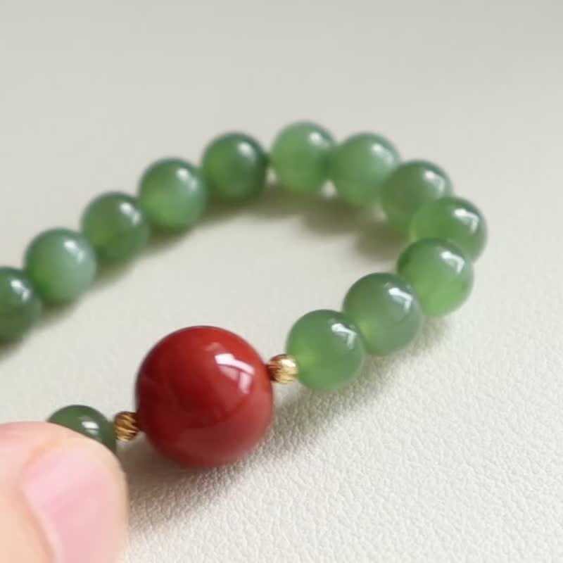 天然和田玉手鏈老料陽綠色碧玉手鏈玉質細膩油潤搭配南紅轉運珠 - 手鍊/手環 - 玉石 