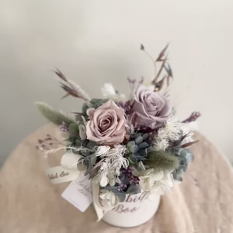 【永生玫瑰花盆花】• 情人節禮物/生日禮物/永生花/永生玫瑰花 - 乾燥花/永生花 - 植物．花 灰色