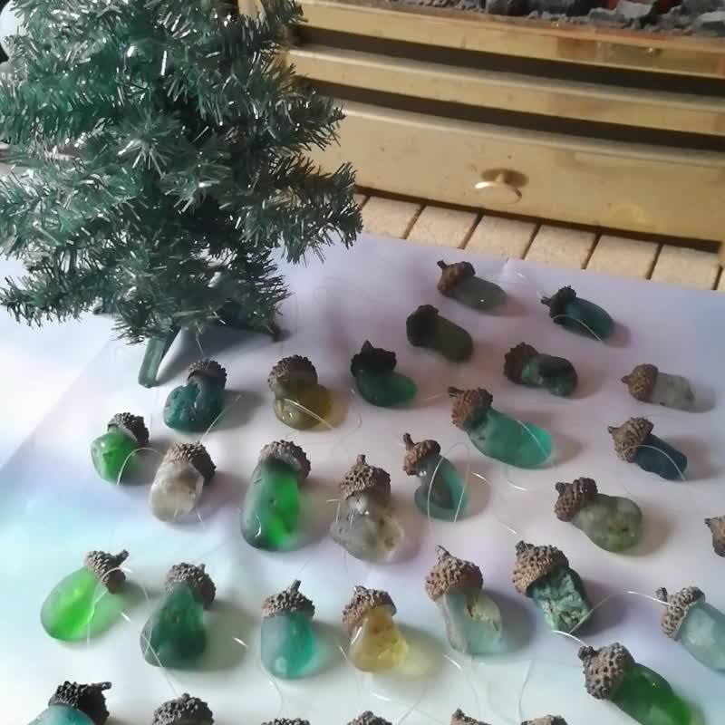 Xmas tree decoration.Sea glass Christmas ornaments.Bonfire sea glass acorn.Beach - Wall Décor - Glass Multicolor