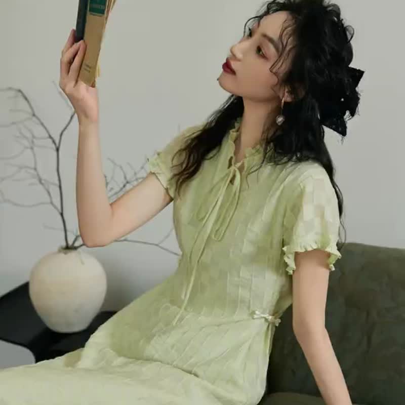 綠色藝術生少女洋裝 2024新款女夏季 溫柔風顯白氣質小個子連衣裙 - 洋裝/連身裙 - 其他材質 綠色