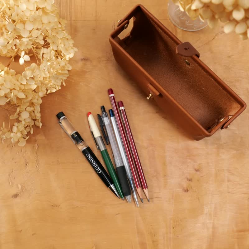 Paka-pen #コニャック イタリアンレザーのペンケース Paka-pen