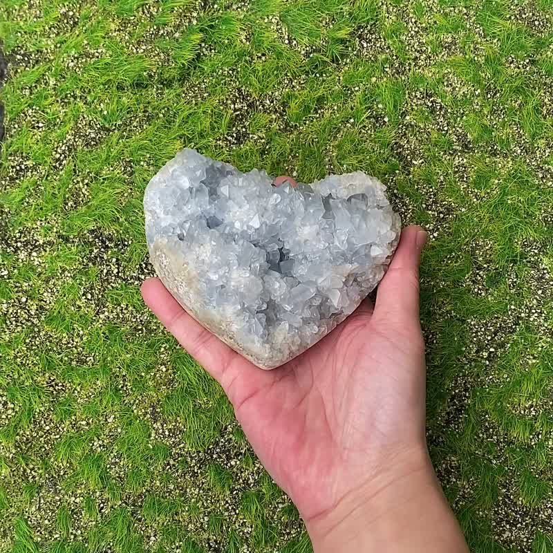 超美天然原礦天空藍天青石愛心 藍水晶 療癒 淨化 辦公室 風水 - 擺飾/家飾品 - 水晶 藍色