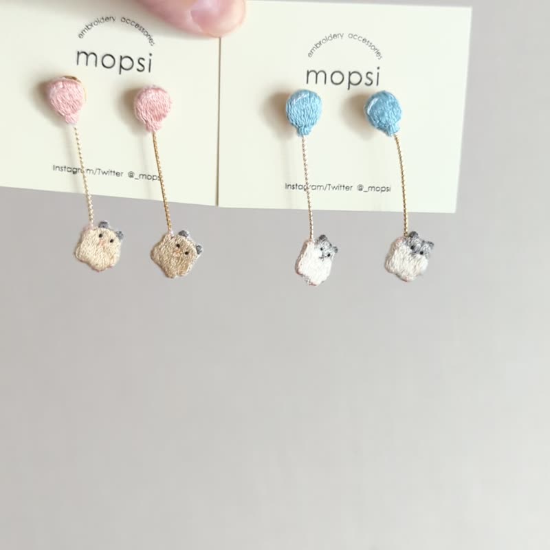 風船とジャンガリアンハムスター　刺繍ピアス/イヤリング - 耳環/耳夾/耳骨夾 - 繡線 灰色