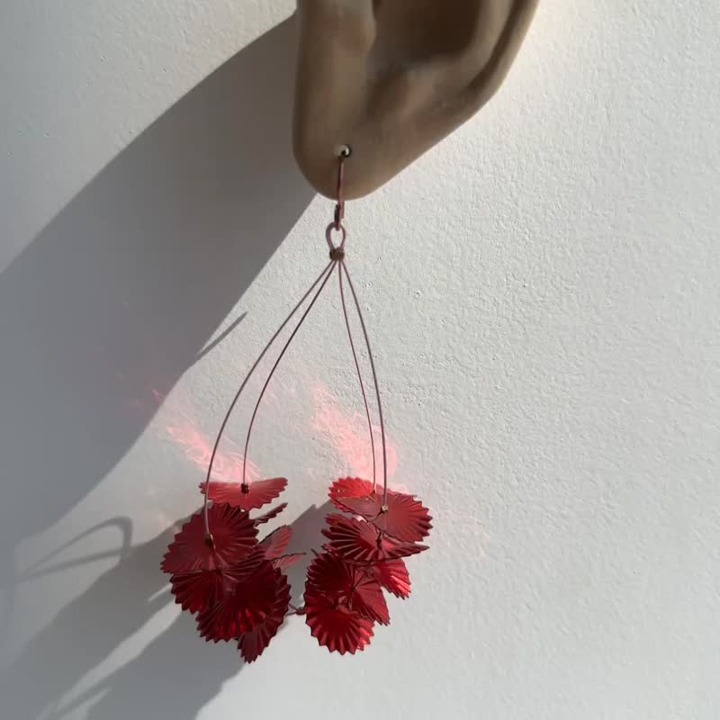 Luminous Shard Earrings Red Carpet Red Carpet - Earrings & Clip-ons - Other Man-Made Fibers Red