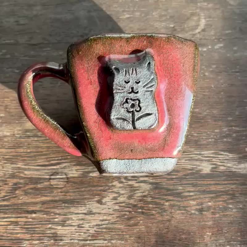 Peach blossom and black cat/coffee cup/pottery - แก้วมัค/แก้วกาแฟ - ดินเผา สีแดง