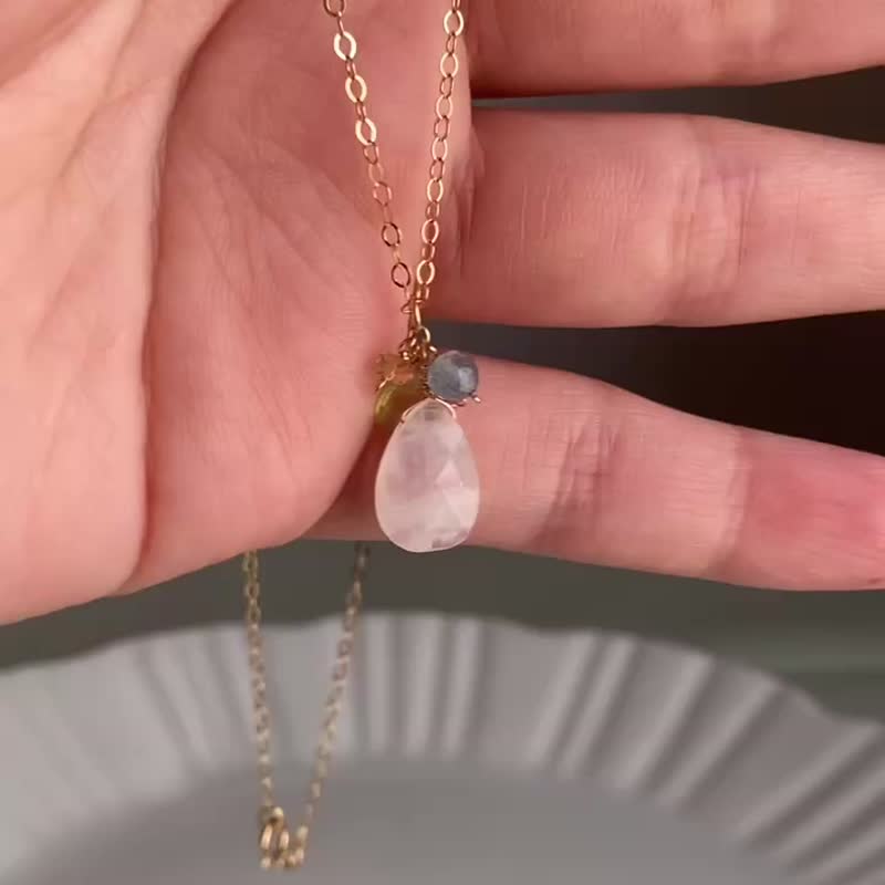 Spring limited 14KGF Moonstone necklace / Birthstone of June - สร้อยคอ - เครื่องเพชรพลอย หลากหลายสี