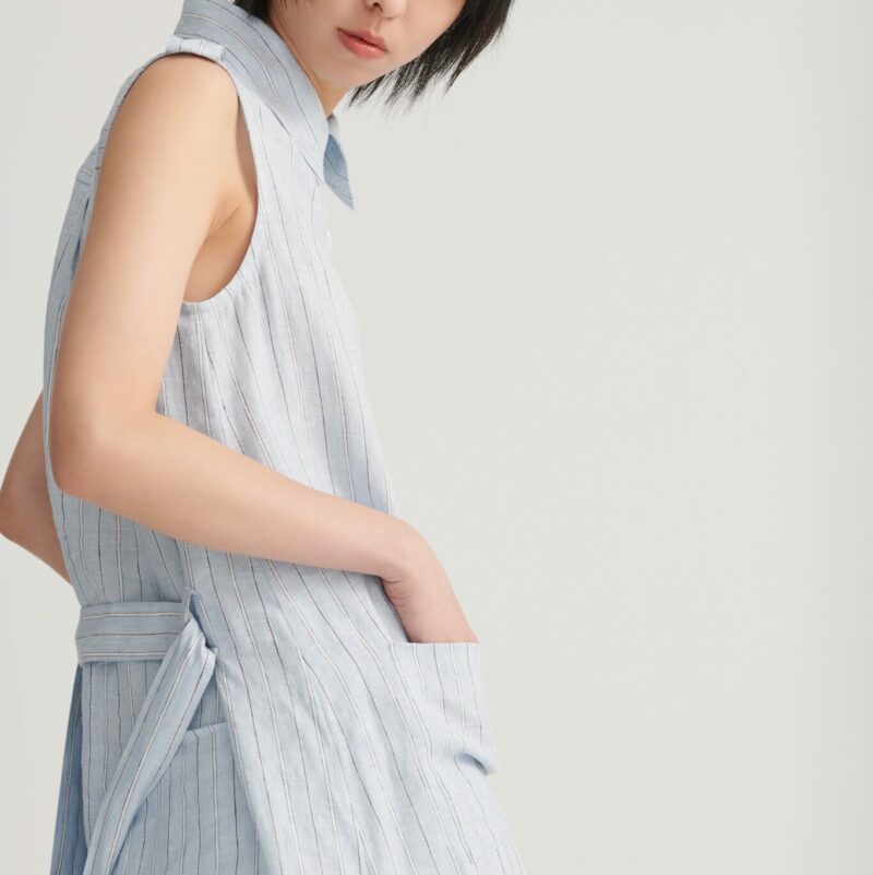 Shan Yong Sleeveless Simple Straight Striped Long Shirt (Two Colors)