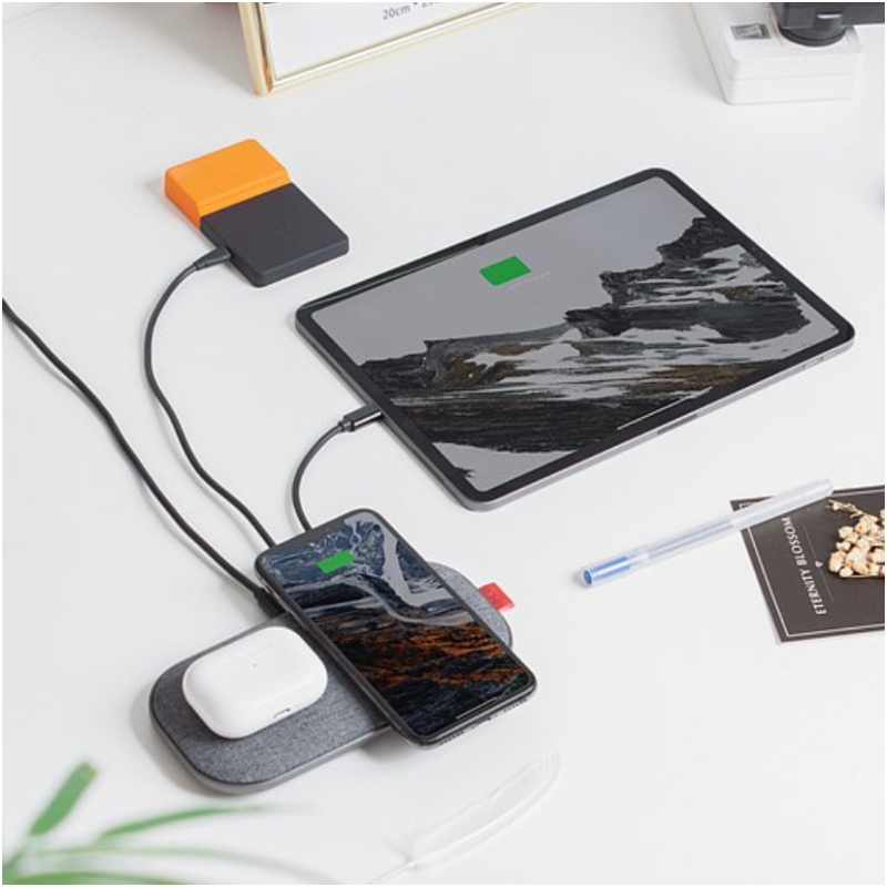 父親節禮物 四合一無線充電器