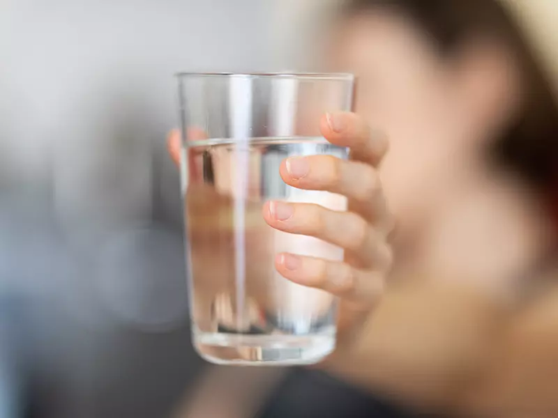 大量飲水可舒緩酒精敏感