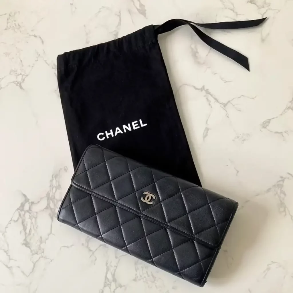 母親節禮物推介 LA LUNE Vintage － 中古Chanel經典黑色小羊皮革長錢包
