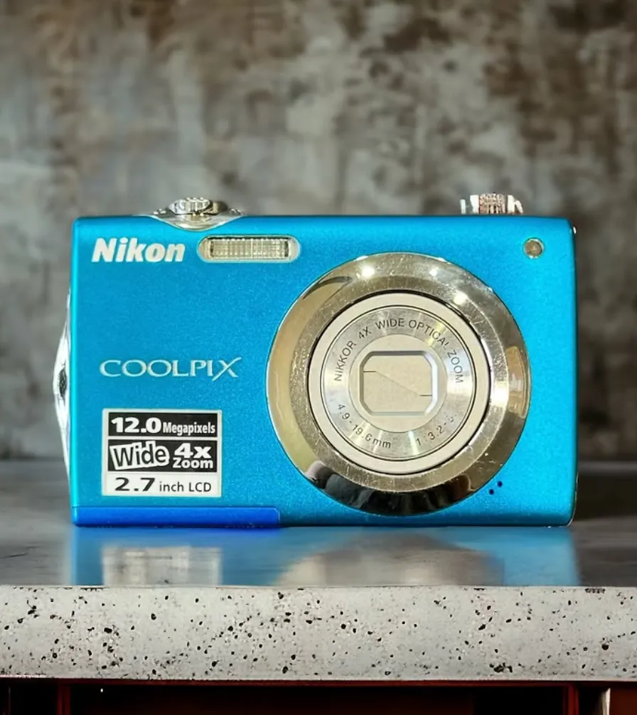 CCD 相機推薦5.Nikon CoolPix S3000