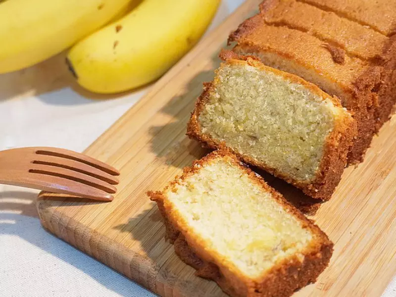 香蕉蛋糕作法可用植物油或奶油
