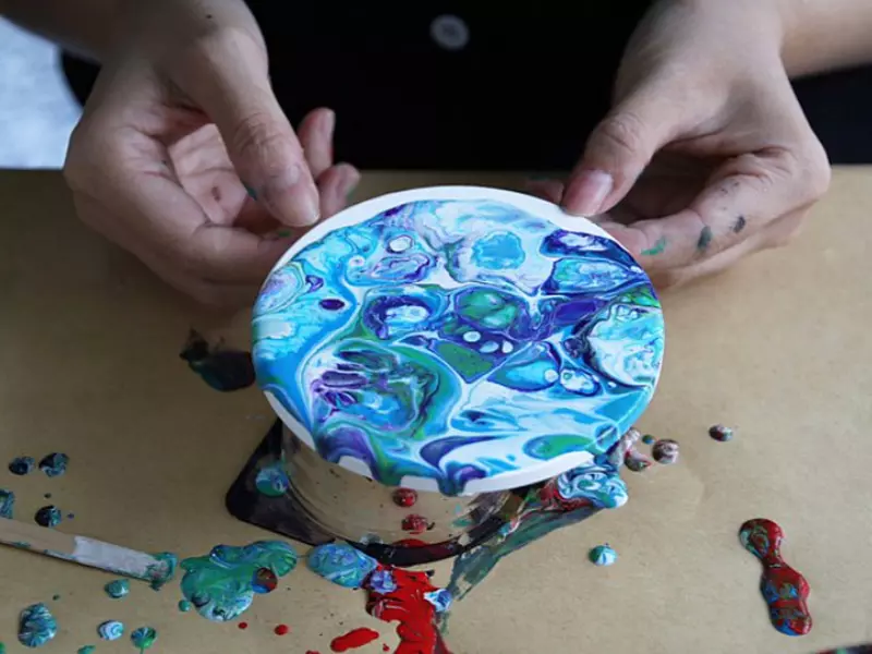 陶瓷杯墊和裝飾置物小盤抽象流動畫主題
