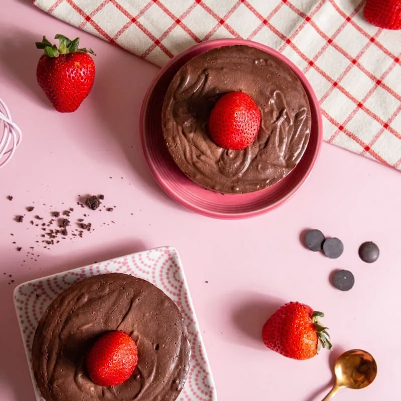 草莓生巧克力蛋糕