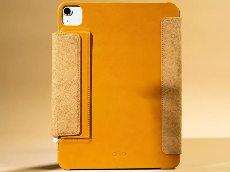 iPad 11 吋書本式皮革保護套 - 焦糖棕