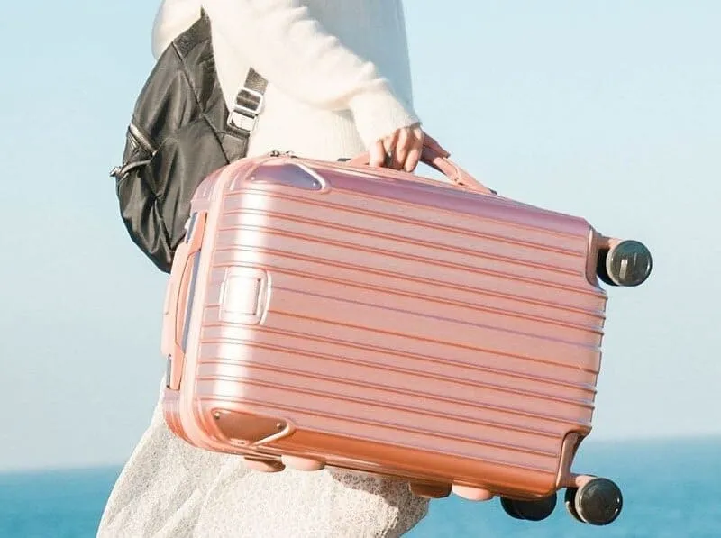 一個人的旅行行李箱