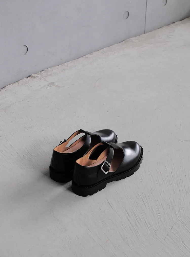 瑪莉珍鞋穿搭：La Brisa 台南製鞋厚底拼接瑪莉珍鞋