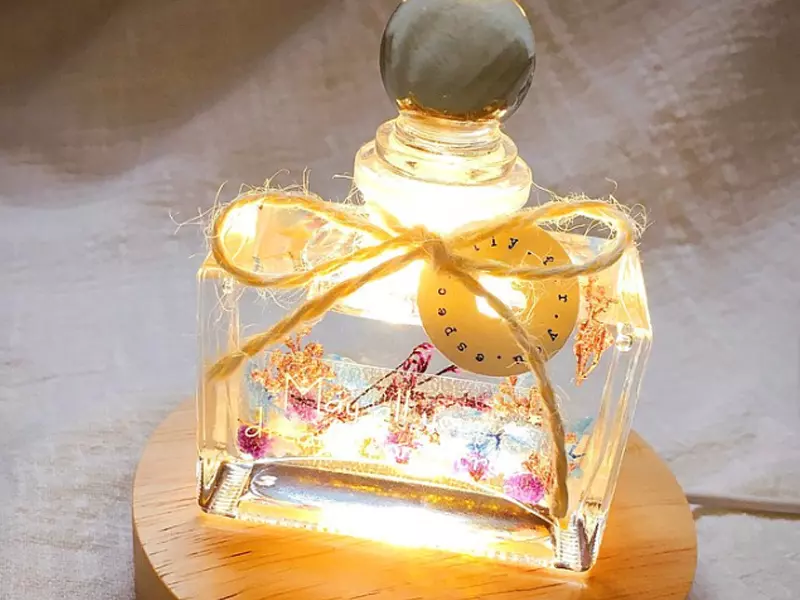 創意婚禮小物：浮游花瓶