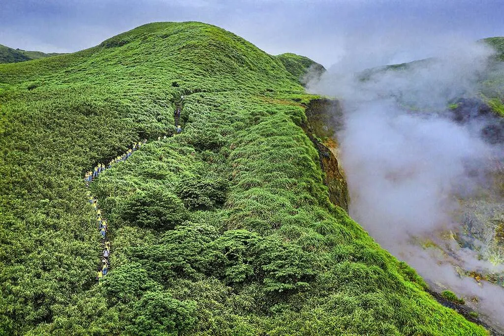 台北爬山景點：七星山主峰東峰步道