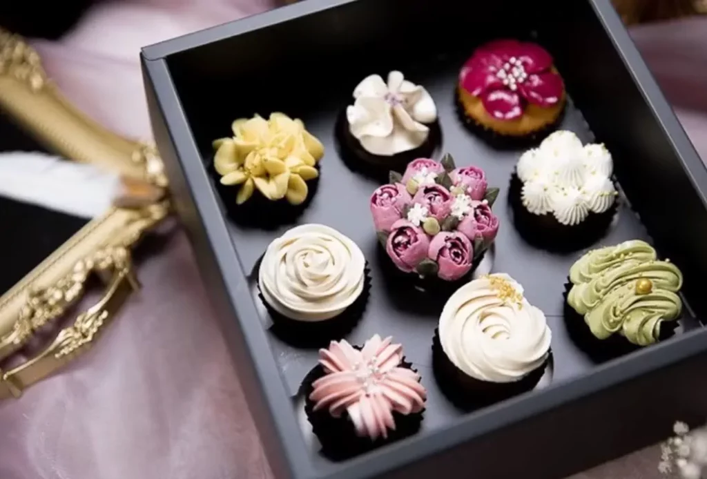 財神爺喜歡吃什麼：Felicitas Pâtissérie經典迷你杯蛋糕禮盒